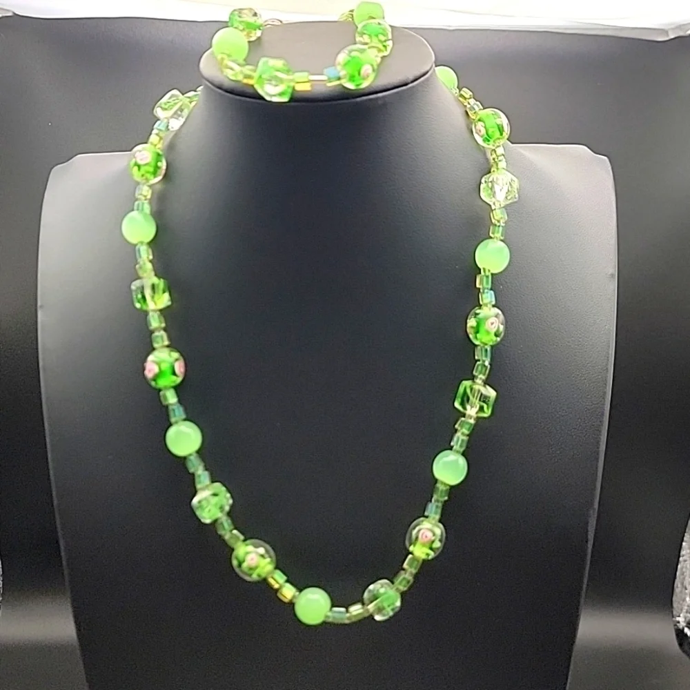 Unique Handmade Vibrant Green Art Glass Faceted Round Necklace and Bracelet Set